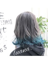 ヘアーデザインルアナ(Hair design Luana.) グレーにブルーのグラデーション