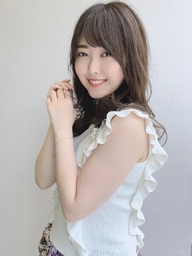 オベリン(Oberin) 澄んだ透明感なゆるふわロング