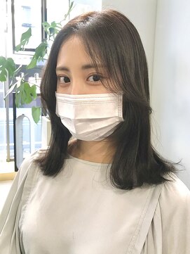 ラブクロムトーキョー オモテサンドウ(LOVECHROME OMOTESANDO) 外ハネ流れる前髪韓国くびれヘア☆カーキブラウンメルティカラー