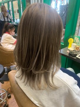 ヘアーラウンジ アンフィ 井土ヶ谷(Hair Lounge Anphi) レイヤーカット