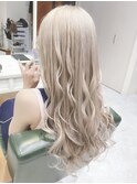 ホワイトグレージュカラーミルクティーカラー成人式ヘアカラー