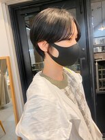 ロット 横浜(lot)&nbsp;マッシュショート/センターパート/黒髪スタイル[横浜駅]