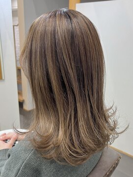 エルパライソ リフォ(Elparaiso Reff) 白髪ぼかしハイライト