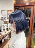 ブルーブラック×大人可愛い丸みショート