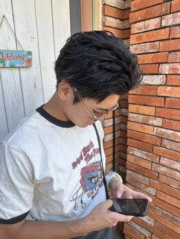 ニマルニーニー バイ ヤスオカ(2022 BY YASUOKA)の写真/ライフスタイルに合わせた施術で、学生から大人まで幅広い層に人気・支持されている【2022 BY  YASUOKA】