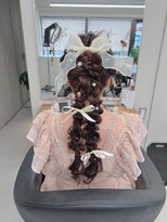 ポニーテールの編み下ろしアレンジ【清板】
