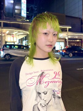 スノッブエンバンプ(snob enVAmp) ブラウン×キミドリのシャギーウルフ