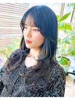トエン(toen) 軽やかなレイヤーが可愛いロングヘア