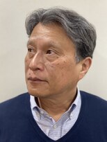 グレイスフルバーバー 赤坂見附店 ナチュラルショートの七三風スタイル