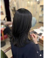 ソレイユ 新宿御苑前 (SOLEIL) 外ハネにも出来るレイヤーカット