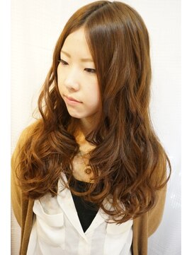 フェリシータ 緑地公園店(felicita) センターパートの艶髪*無造作カールのロングスタイル