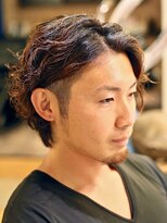 リビーチ ヘア リゾート 赤羽(Rebeach HAIR RESORT)&nbsp;【赤羽リビーチ】メンズのセンターパート×ルーズウェーブ