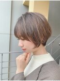 ショート×ハイライト白髪ぼかし×マチルダボブ[心斎橋]