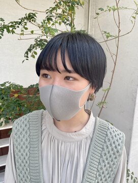 ウル(ulu) アウトライン軽めショート