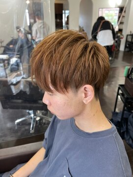 ナンバー デセオ 吉祥寺(N° deseo) 爽やかツーブロック刈り上げ束感アップバング