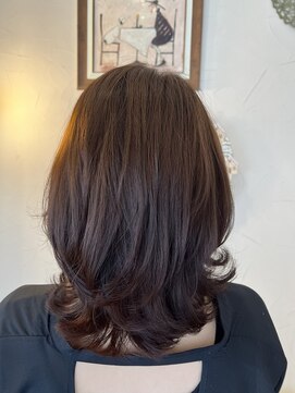 エムツー(M2) ミディアム外ハネ 髪質改善