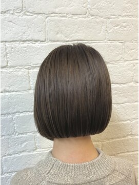 アリス(ARIS) 内巻きぱつっとボブ