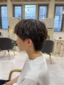 アイトーキョー 横浜(AI TOKYO) 波巻き/ハイライト/マッシュパーマ/ウルフ[横浜駅]