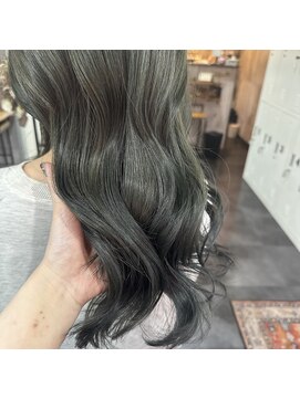 トゥーミー(to mee) オリーブカラー♪