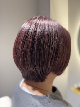 ピンクブラウン×ショートボブ