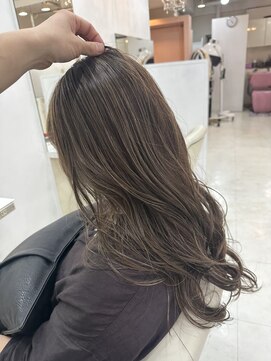 アヤメ 巣鴨店(ayame) (ayame巣鴨)白髪ぼかしハイライト_レイヤーカット_tokio_巣鴨5