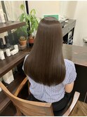 ナチュラルな透明感ブラウン