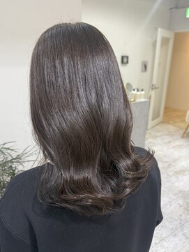 アテバイルイス 喜連瓜破(ATE by luis) ◎艶感抜群オリーブグレージュ