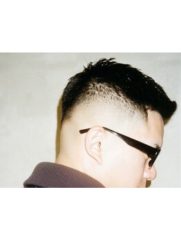 <人形町駅2分>駅チカ&22時まで営業◎仕事帰りでも通えて清潔感をキープ*[人形町/MEN'S/学割U24/<理容室>]