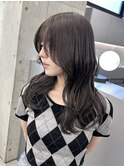 暗めカラー透明感グレージュ/レイヤーカット/くびれ巻き
