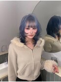 ブルーカラー/レイヤーウルフカット