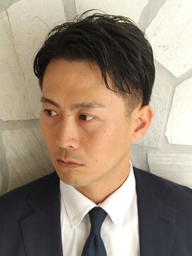 ヨシザワインク バンダイ(YOSHIZAWA Inc. BANDAI) 新発田万代理容バーバーフェードアイロンパーマ濡れパン色気渋い