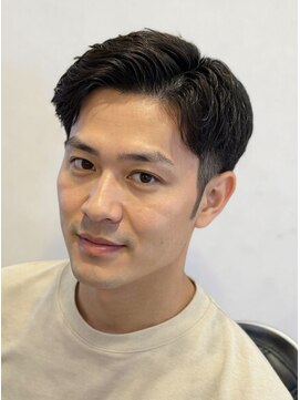 ゼロスバーバー(0's BARBER SHOP) ビジネスヘア/ツーブロ/爽やか/バーバー/メンズパーマ