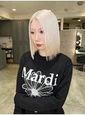 梅田/ホワイト/ホワイトカラー/ブリーチ/ブロンド/ボブ