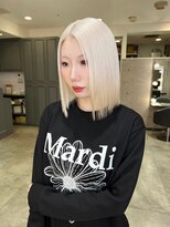 リンドトウキョウ ウメダ(LINDO TOKYO)&nbsp;梅田/ホワイト/ホワイトカラー/ブリーチ/ブロンド/ボブ