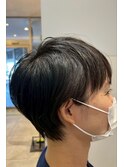 30代・40代に人気の耳かけショートボブ