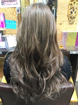 ユートピア(U topia) ベージュハイライトカラー