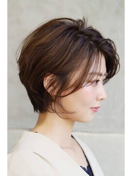 ニーチェ(niche) 大人可愛いショート