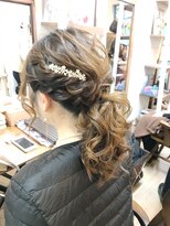 ロカット サロン(Roquat Salon)&nbsp;ローポニーお呼ばれヘアアレンジ【へアアレンジ　立川/立川南】
