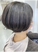 ショートボブ