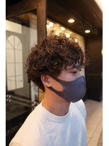 カムジーヘッドカミノウラ(COMEGHEAD KAMINOURA)&nbsp;強めなメンズマッシュパーマ