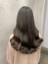 ローバー(ROAVER)&nbsp;ROAVER 山下美穂　韓国ヘア　ダブルカラー　シールエクステ