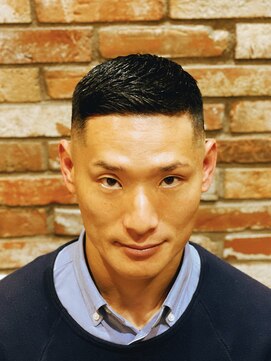 ヒロギンザバーバーショップ 丸の内店(HIRO GINZA BARBER SHOP) アイビー×スキンフェード【東京/丸の内/大手町】