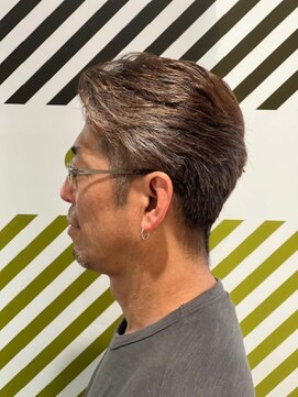 バーバーバー 四谷(BARBER-BAR) 大人の刈り上げスタイル