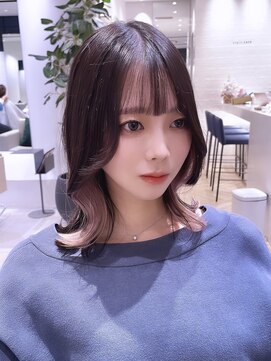 ステア ケース(stair case) 【NATASHA】ボブ中盛りレイヤー