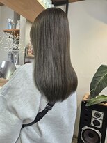 イット(it.) it. YUI オリーブベージュ ダークカラー ブリーチなしカラー