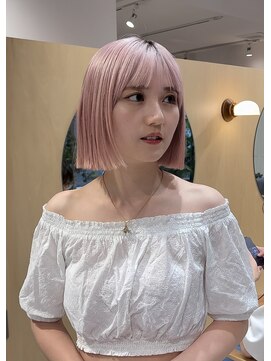 スタン 渋谷(Stam) ホワイトピンクベージュレイヤーボブダブルカラーハイトーン渋谷