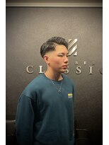 バーバークラシックス(BARBER CLASSICS)&nbsp;七三フェードスタイル