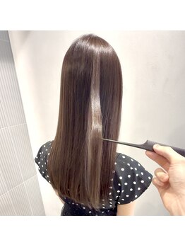 サエラ(caetla)の写真/髪の内部に1か月半残る、持ちの良いトリートメントが人気!抜群の手触りの良さで今までにない髪質が叶う♪