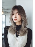 ミディアムハイレイヤー顔周りレイヤー海外風ハイライト