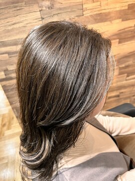 スマイル(SMILE) ヘーゼルブラウン